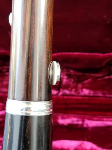 Yamaha YCL-650 Silver Keys Wood Bb Clarinet - Professional