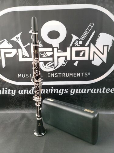 Yamaha YCL-650 Silver Keys Wood Bb Clarinet - Professional