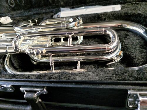 Yamaha 203 Silver Eb Alto Horn (Mint Condition)