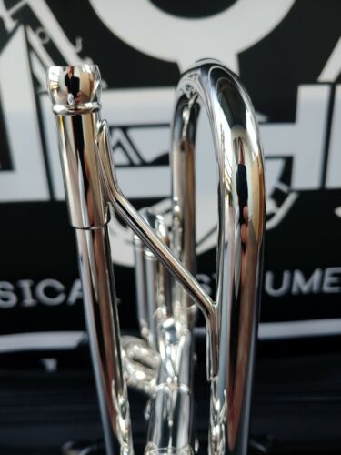Yamaha YTR-2330S Bb Silver Plated Trumpet- Student