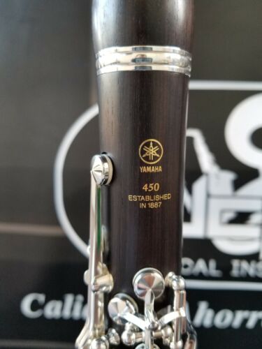 Yamaha YCL-450 Wood/Silver Keys Bb Clarinet - Intermediate